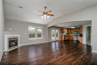 4800 Burbank Loop in Columbia, MO - Building Photo - Building Photo