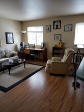 317 E C St-Unit -1 in Moscow, ID - Building Photo - Building Photo