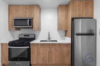 4822.5 Muir Ave in San Diego, CA - Building Photo - Building Photo