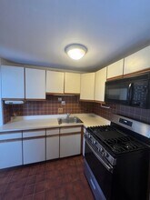 96 College Ave, Unit 2 in Somerville, MA - Building Photo - Building Photo