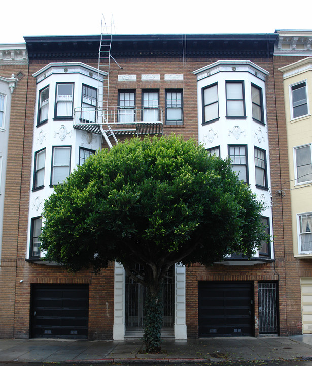 545 Broderick St in San Francisco, CA - Building Photo