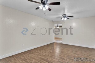 1659 Knickerbocker Dr in Stockton, CA - Building Photo