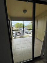 10125 Sailwinds Blvd N in Largo, FL - Building Photo