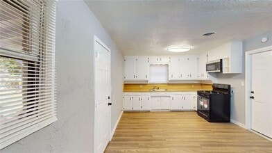 2808 Rio Vista Rd in Fort Worth, TX - Building Photo - Building Photo