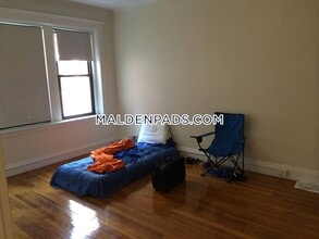 17-19-19 Washington St in Malden, MA - Building Photo - Building Photo
