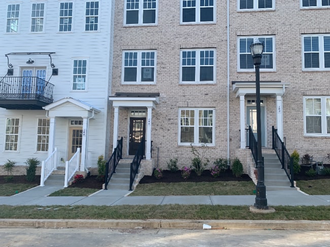 property at 164 Burkitt Commons Ave