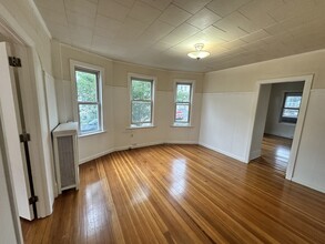 69 Conwell Ave, Unit 1 in Somerville, MA - Building Photo - Building Photo