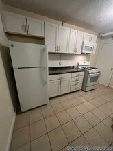 7 Barrows St, Unit B in Boston, MA - Building Photo - Building Photo