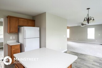 5902 Laurel Creek Ct in Greensboro, NC - Foto de edificio - Building Photo