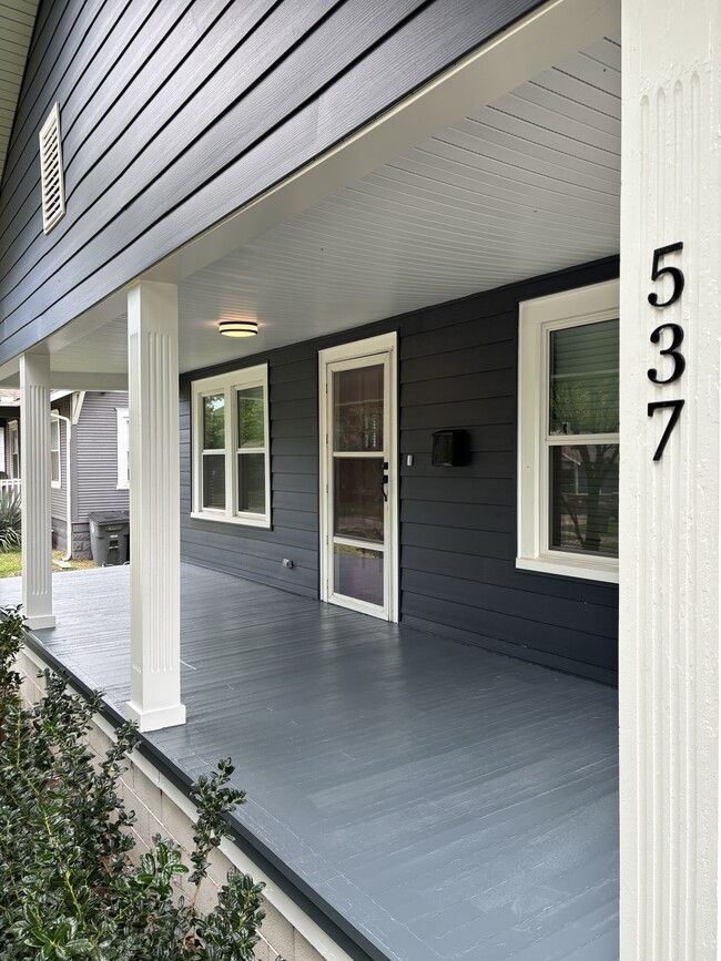 property at 537 S Yorktown Ave