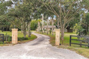 16627 Deer Path Ln in Wellington, FL - Building Photo - Building Photo