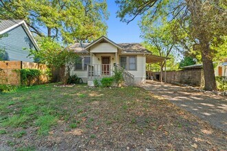 204 W 46th St in Austin, TX - Building Photo - Building Photo