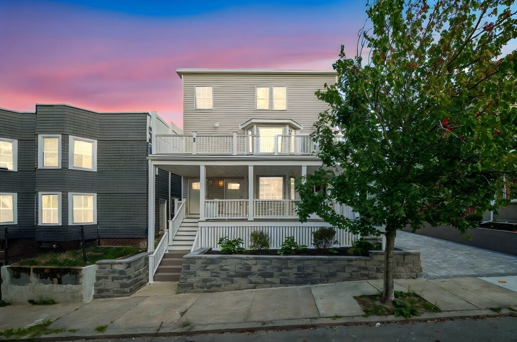 17 Bond St in Somerville, MA - Building Photo
