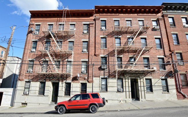 144-148 Orchard St in Yonkers, NY - Building Photo - Other