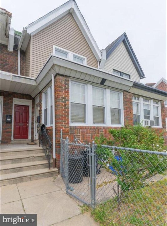 1937 Georgian Rd in Philadelphia, PA - Building Photo