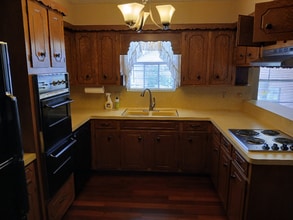 4414 Navajo St in Pasadena, TX - Building Photo - Building Photo