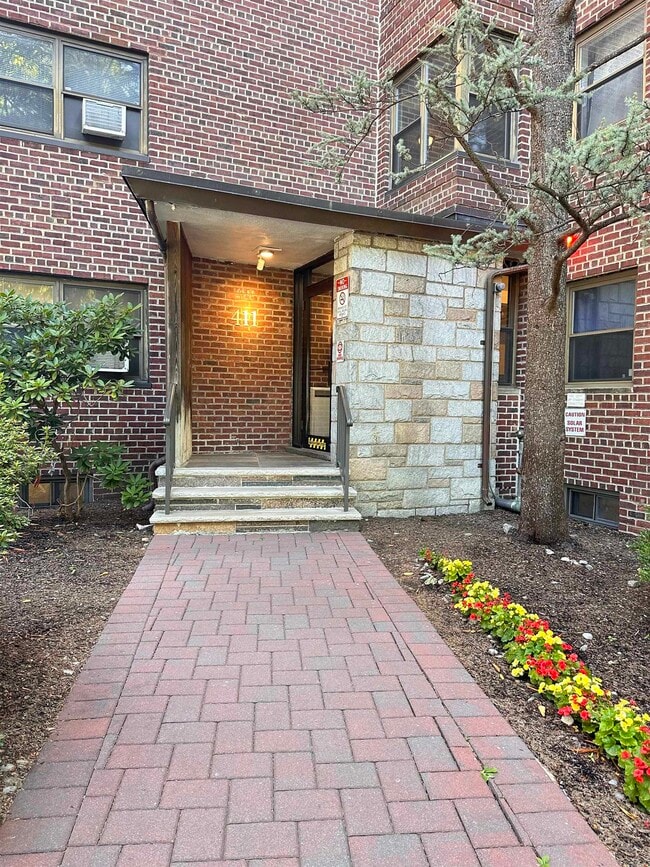 property at 411 Park Pl