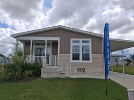 34842 Silver King Dr in Zephyrhills, FL - Building Photo