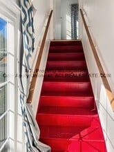 1323 Russell Way in Hayward, CA - Foto de edificio - Building Photo