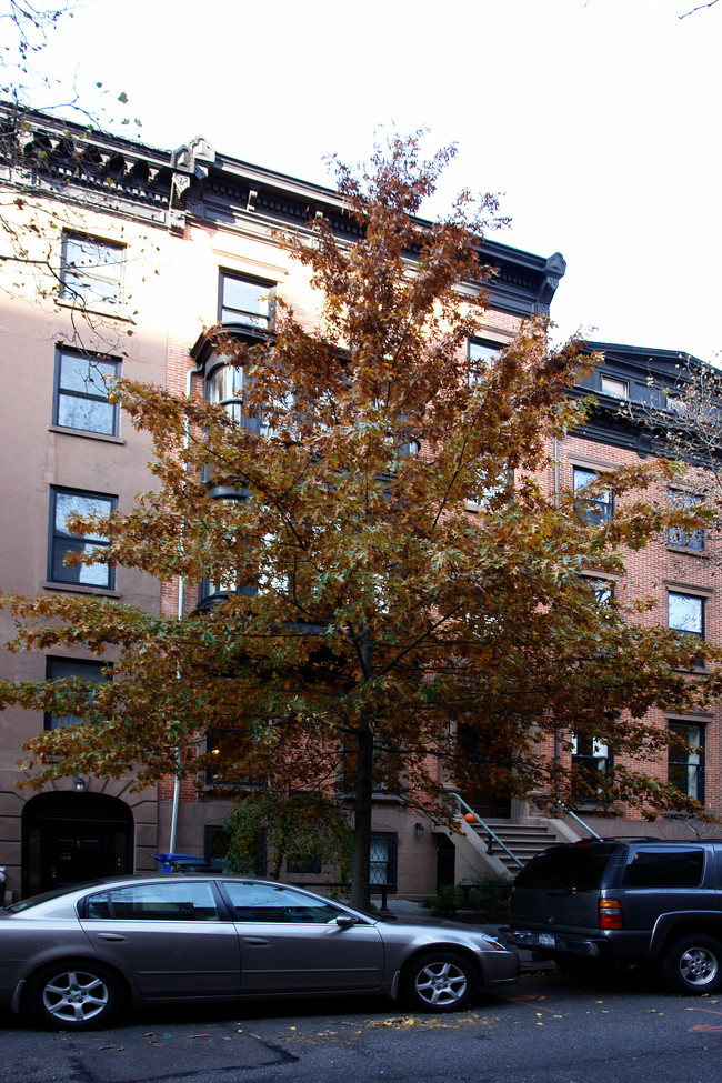 166 Hicks St in Brooklyn, NY - Building Photo - Building Photo