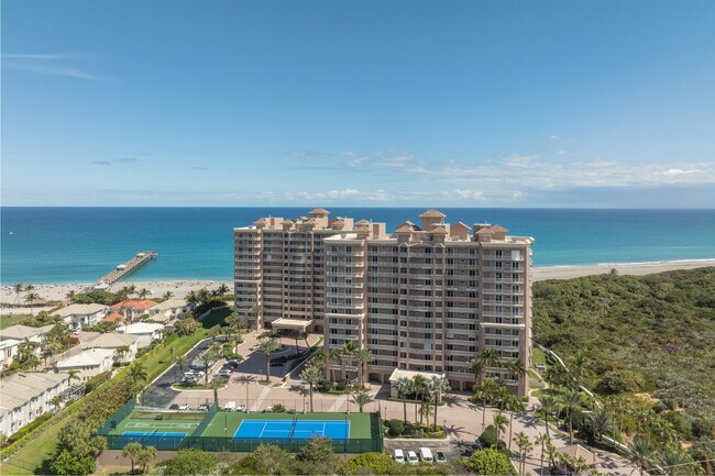 Ocean Royale in Juno Beach, FL - Building Photo - Building Photo