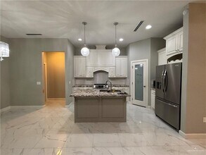 2601 Tulipan Ave in Mission, TX - Building Photo - Building Photo