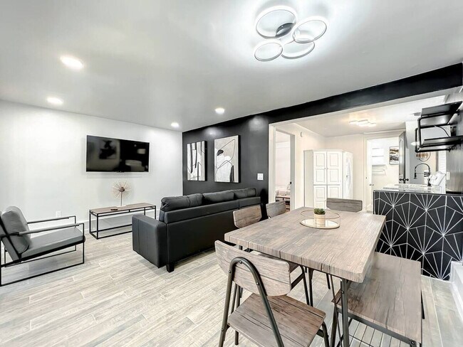 173 S Orange Ave in Orlando, FL - Building Photo - Building Photo