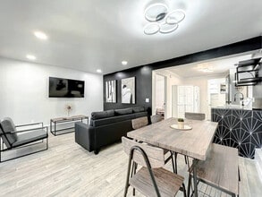173 S Orange Ave in Orlando, FL - Building Photo - Building Photo