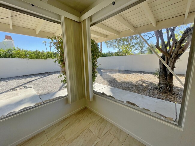 74040 San Marino Cir in Palm Desert, CA - Building Photo - Building Photo