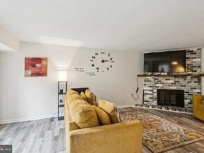 1008 Timber Creek Rd in Lindenwold, NJ - Building Photo - Building Photo