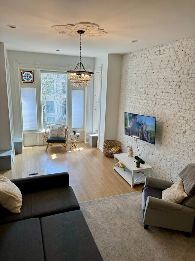 property at 2232 N Seminary Ave