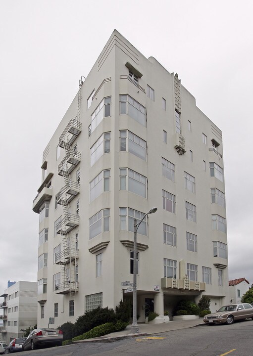 290 Lombard St in San Francisco, CA - Building Photo