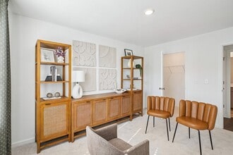 Abode at Stella View in Durham, NC - Foto de edificio - Building Photo