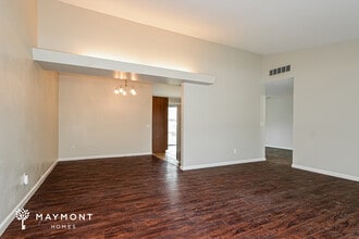 475 Durwood Dr in Florissant, MO - Building Photo - Building Photo