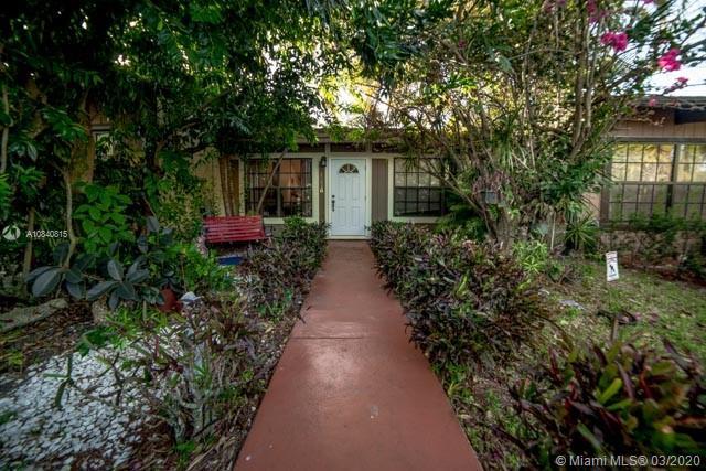 13418 SW 102nd Ln-Unit -13418 in Miami, FL - Foto de edificio