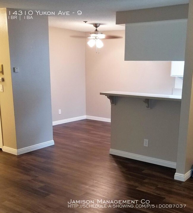 14310 Yukon Ave-Unit -9 in Hawthorne, CA - Foto de edificio - Building Photo