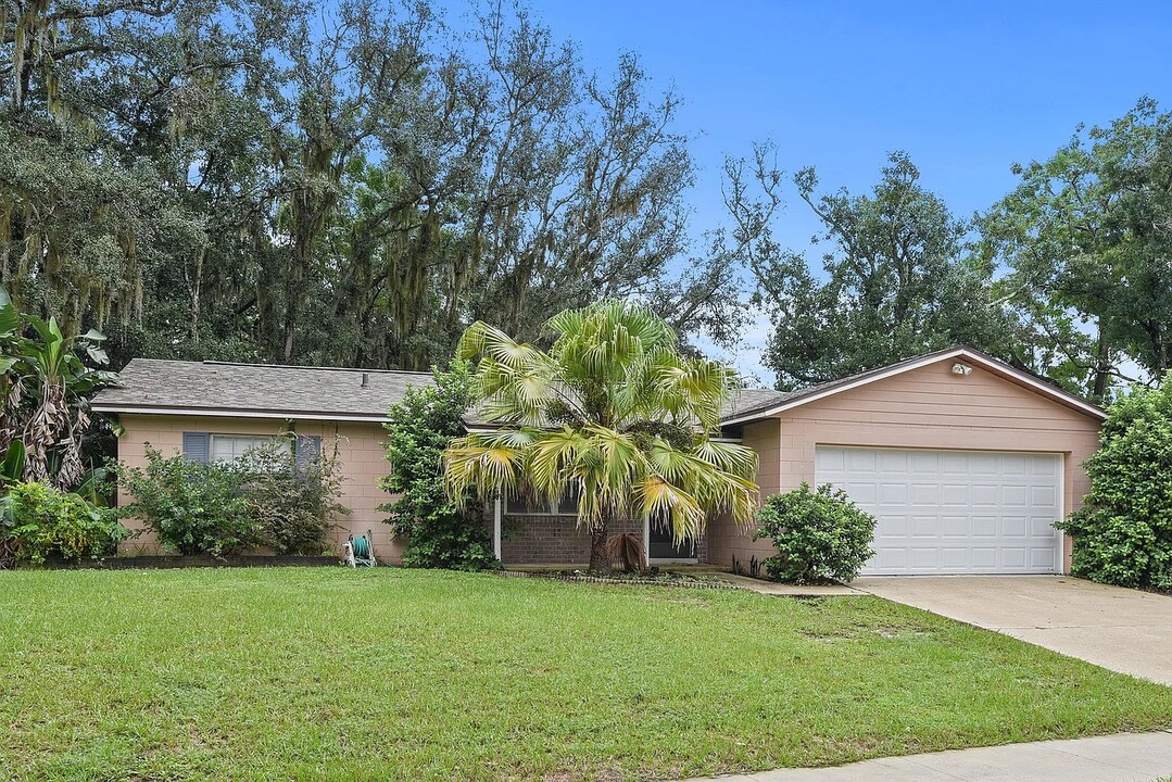 2561 Tree Ridge Ln in Orlando, FL - Building Photo