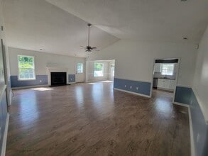 211 Marsh Hen Ct in Swansboro, NC - Building Photo - Building Photo