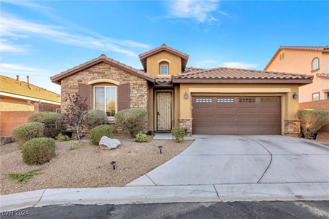 10357 Borah Park Cir in Las Vegas, NV - Building Photo