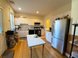 37 Hillside St, Unit 2 in Boston, MA - Building Photo