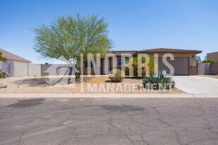 11730 W Obregon Dr in Arizona City, AZ - Building Photo