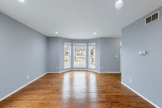 438 Rachel Cir in Romeoville, IL - Building Photo - Building Photo