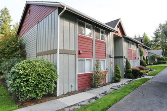 Harbor Pointe Apartments in Gig Harbor, WA - Foto de edificio - Building Photo