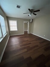 1729 Scott St in La Marque, TX - Building Photo - Building Photo
