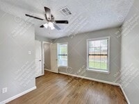 5405 Southlea St photo'