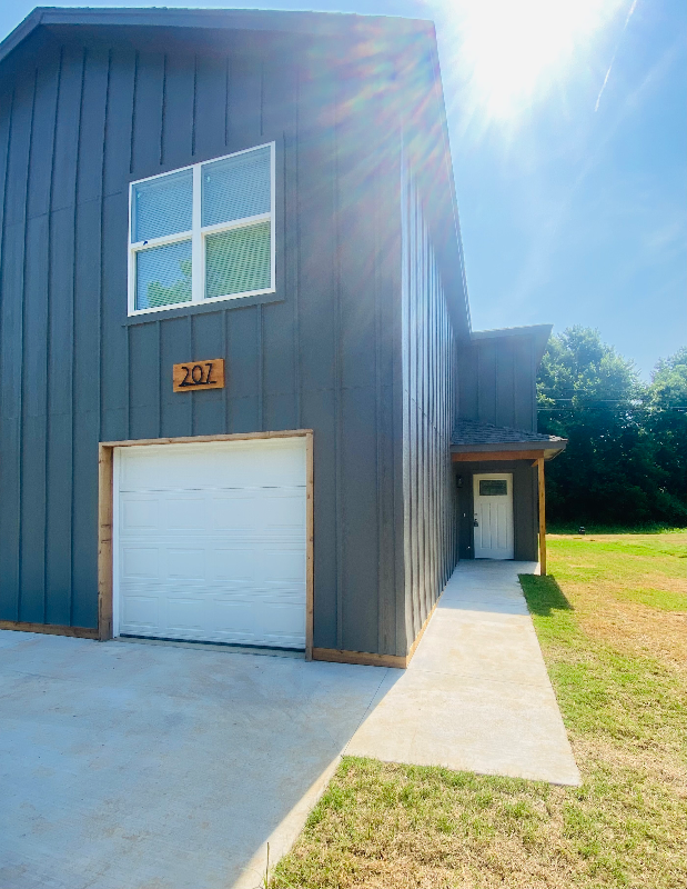 property at 207 S Fairland Ave
