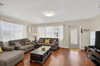363 Sheffield O in West Palm Beach, FL - Building Photo - Building Photo