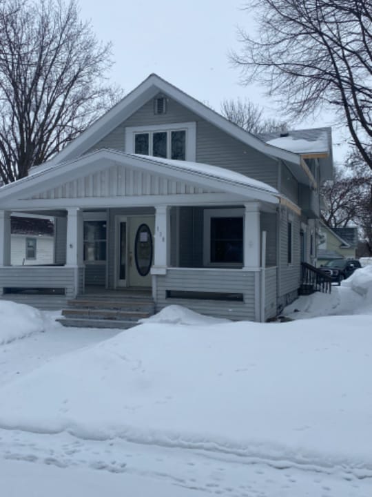 118 S 8th St in Montevideo, MN - Building Photo