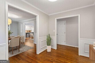 1375 Mosswood Ln SE in Smyrna, GA - Building Photo - Building Photo