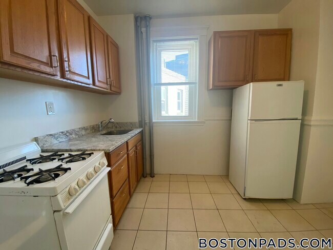 143 Park Dr in Boston, MA - Building Photo - Building Photo